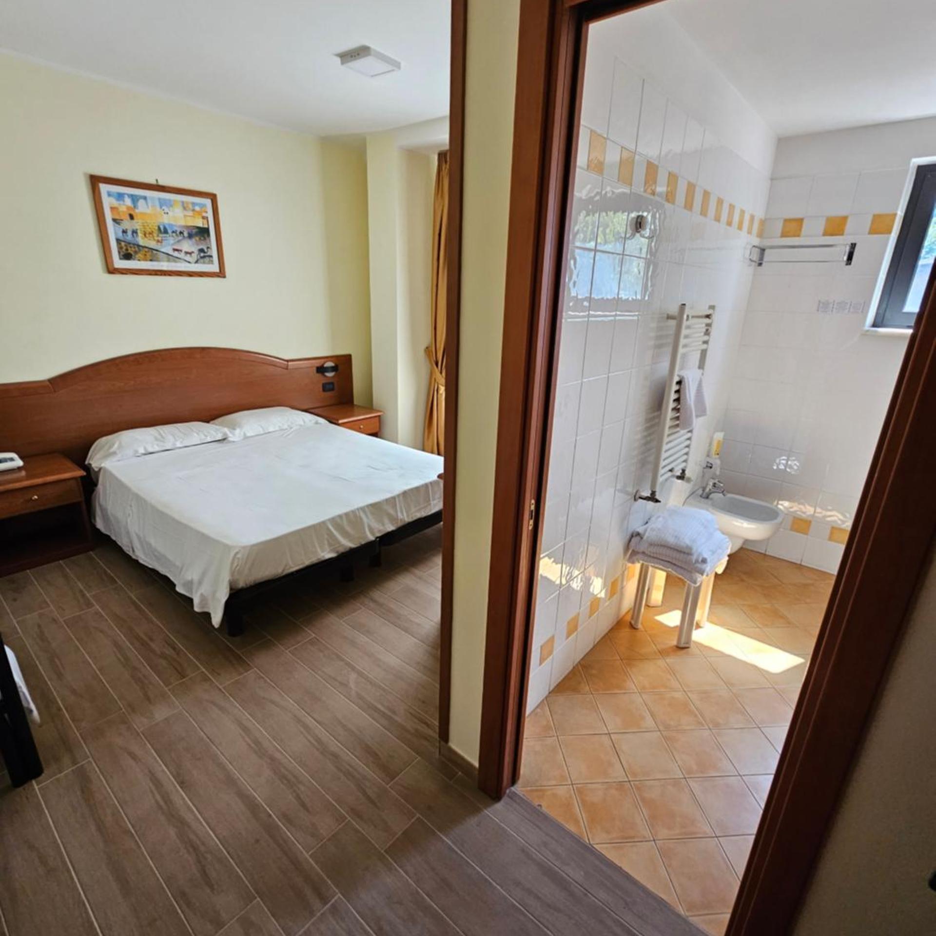 Hotel Dimora Adriana 8/42