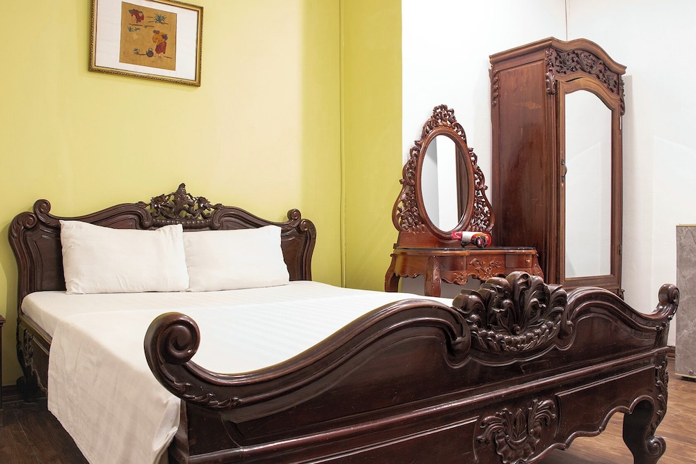 Group Nest Hotel 12/53