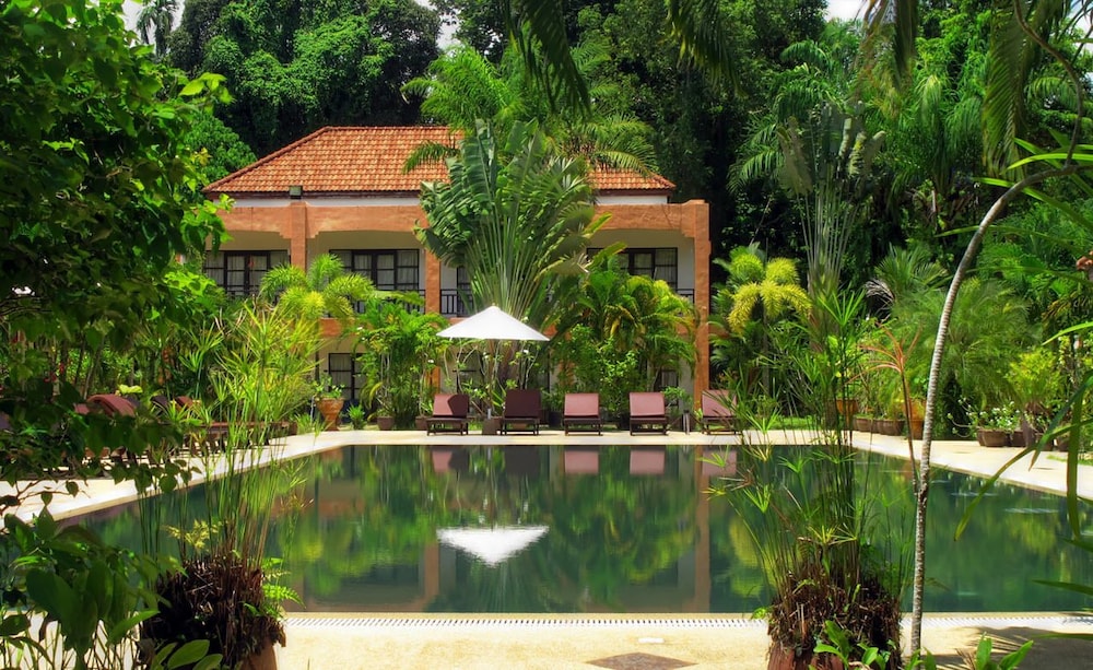 Khaolak Palm Hill Resort 4/25