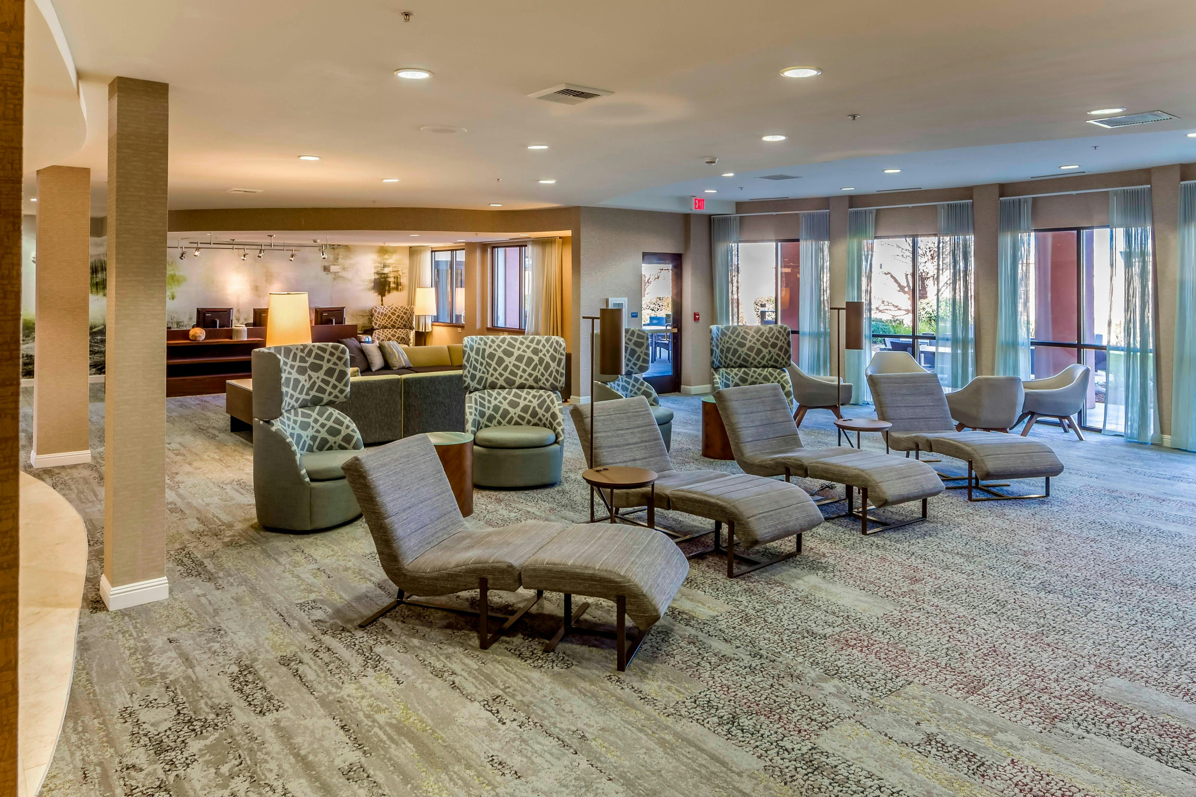 Courtyard by Marriott Roseville Galleria Mall/Creekside Ridge Drive 14/28