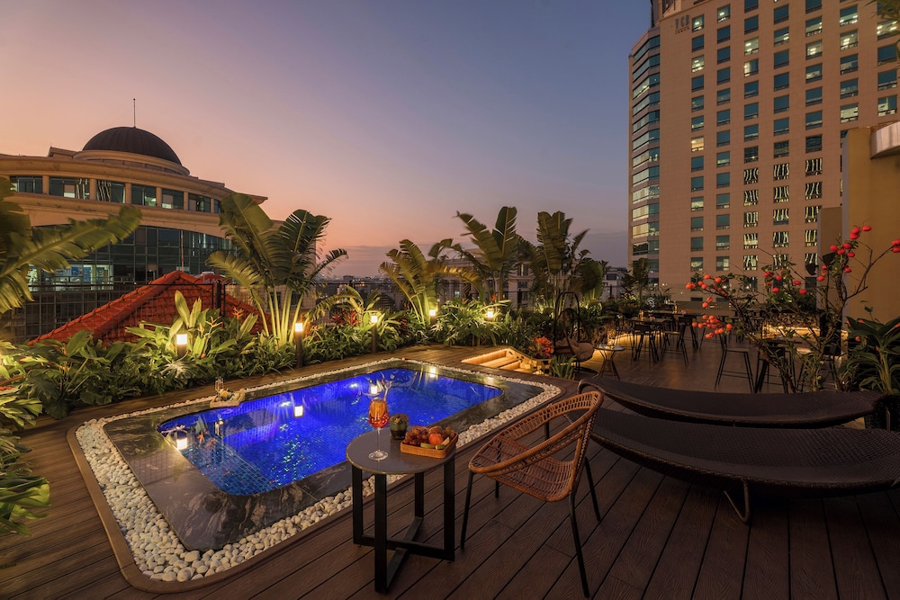 Grand Cititel Hanoi Hotel 69/71