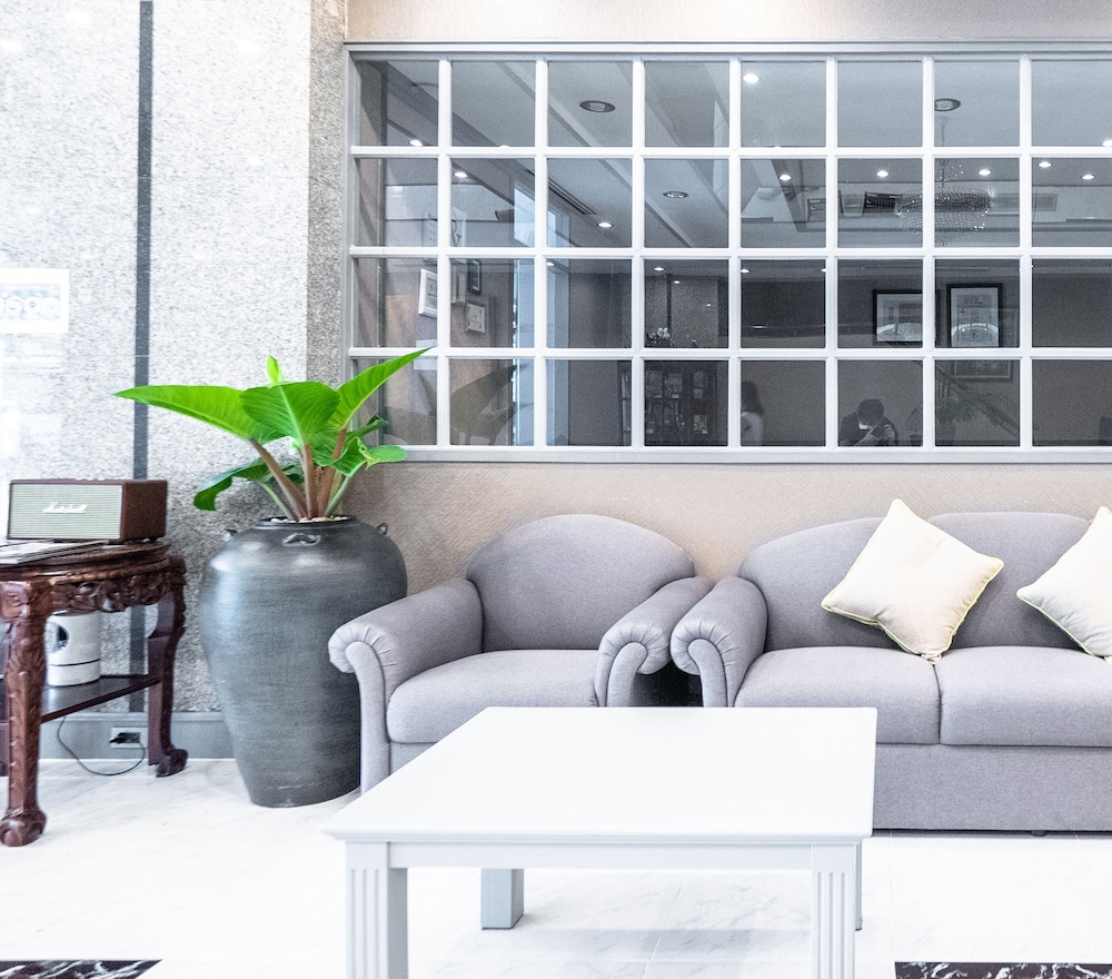 Yellow Ribbon Hills Boutique Suites 35/67