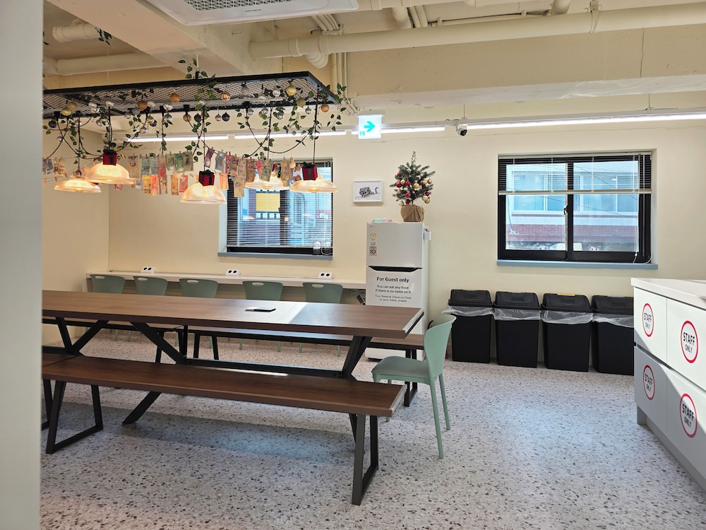 The Cube Hotel - Hostel 40/70