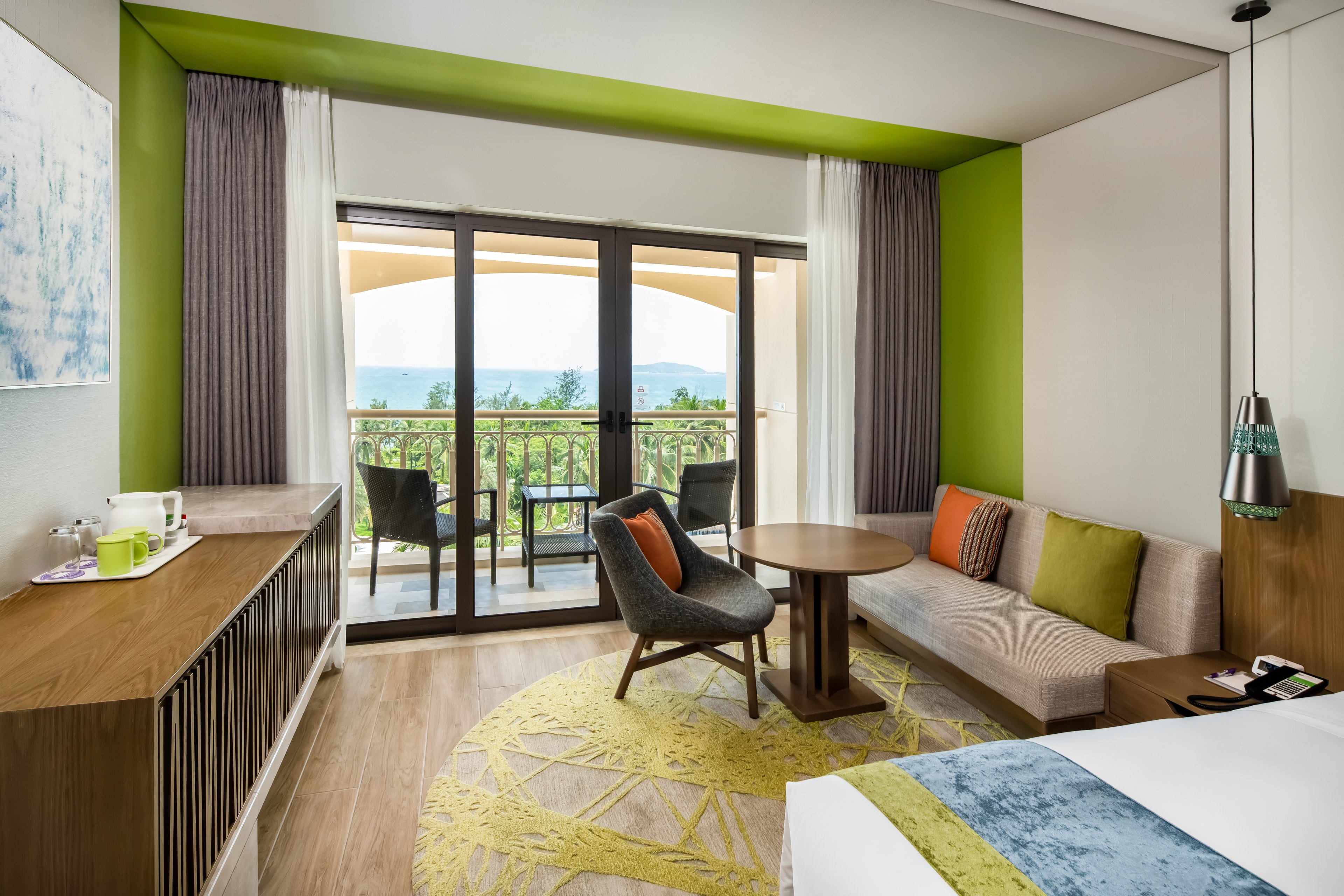 HOLIDAY INN RESORT SANYA BAY 26/50