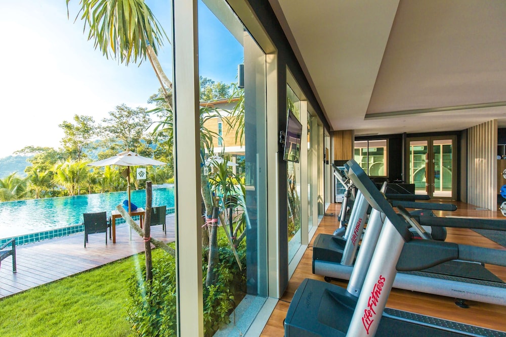 Wyndham Grand Phuket Kalim Bay 56/74