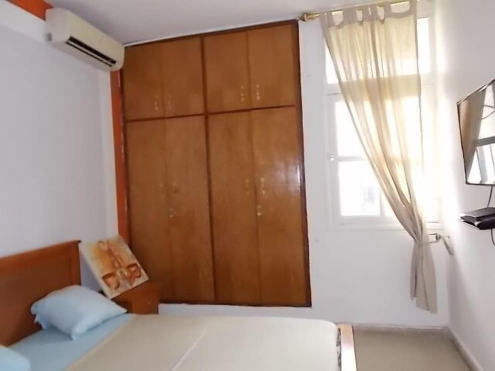 EXECUTIVE, DOUBLE BED