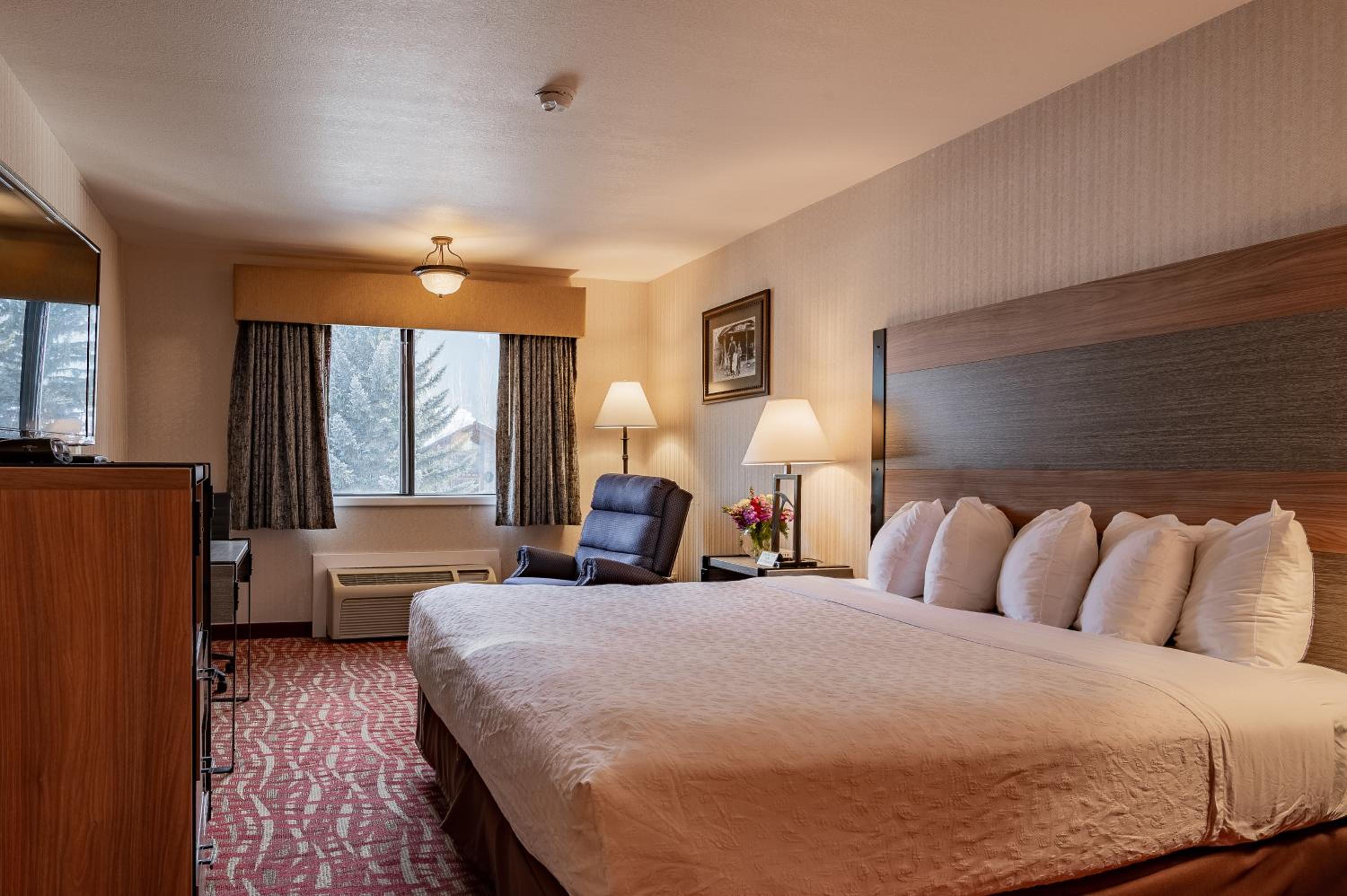 Standard, King Bed