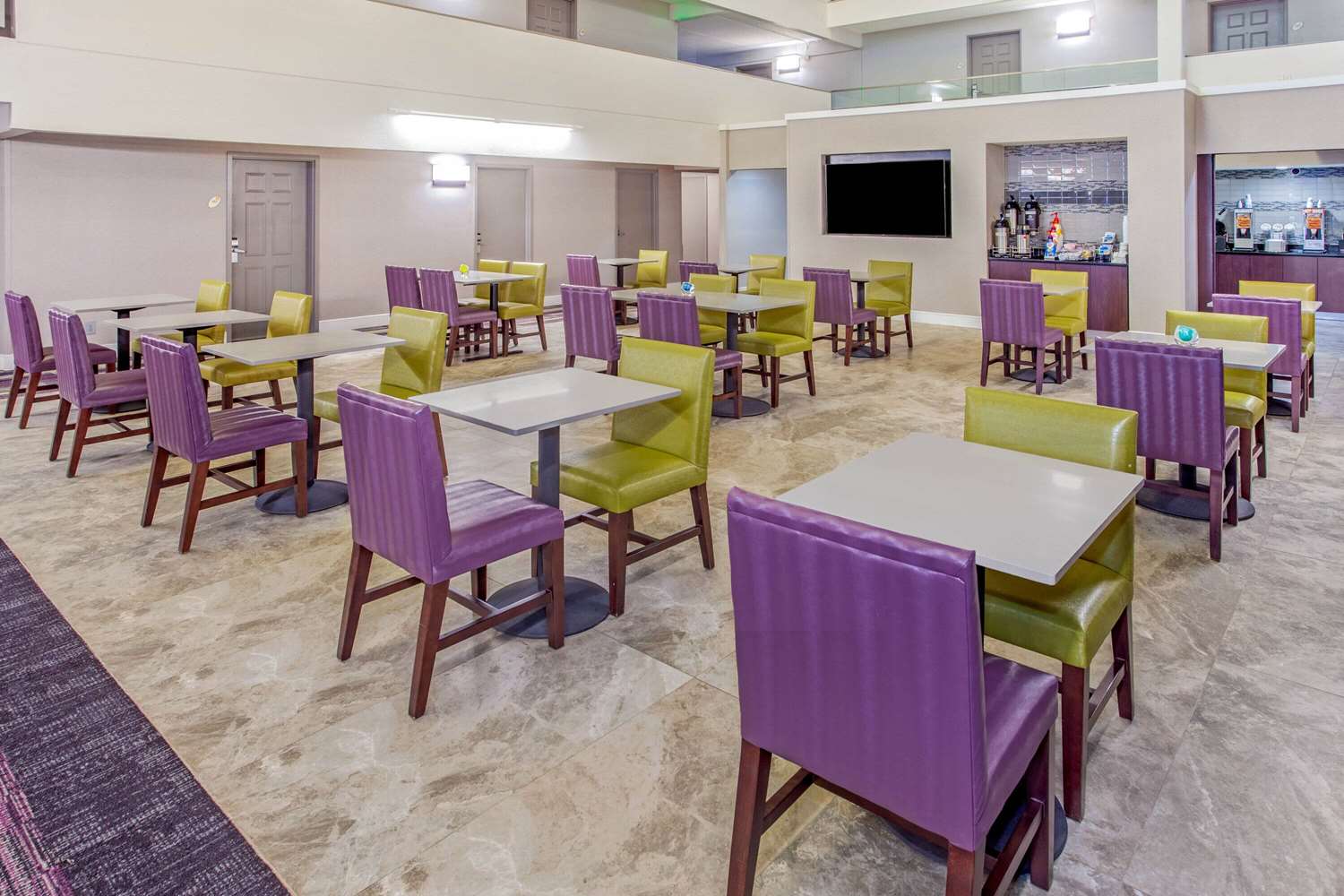 restaurant cafeteria