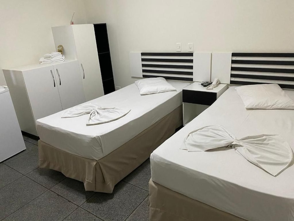 Oft Neves Hotel 17/37