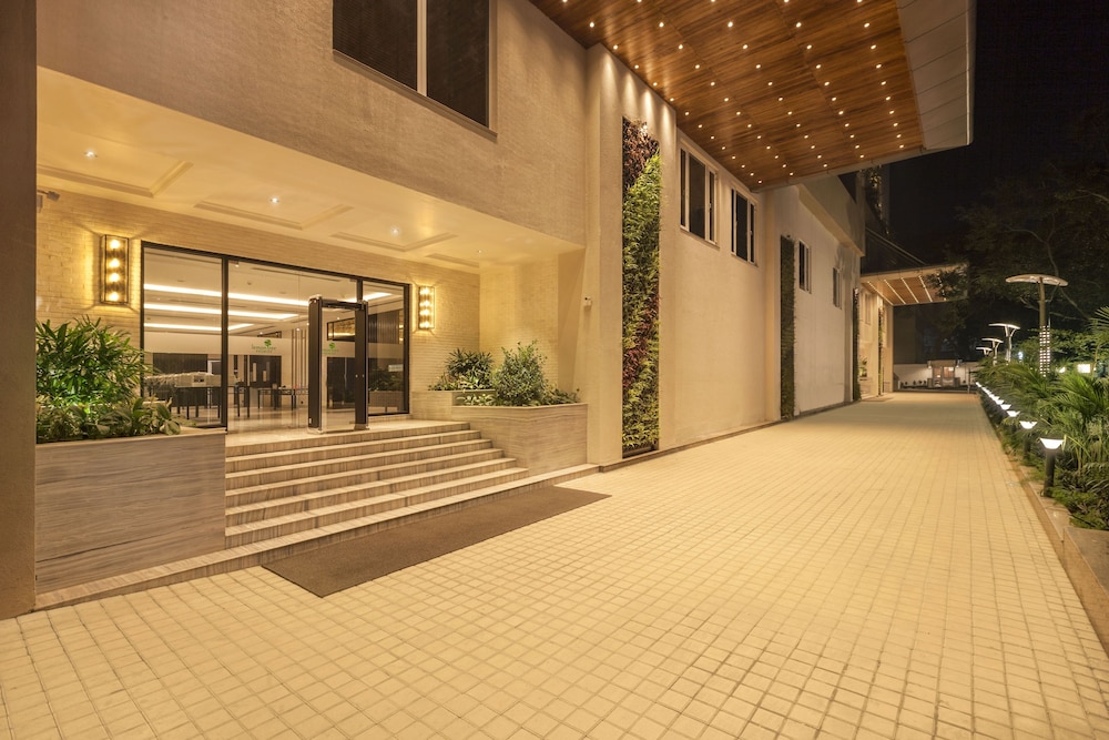 Lemon Tree Premier City Center Pune 46/50