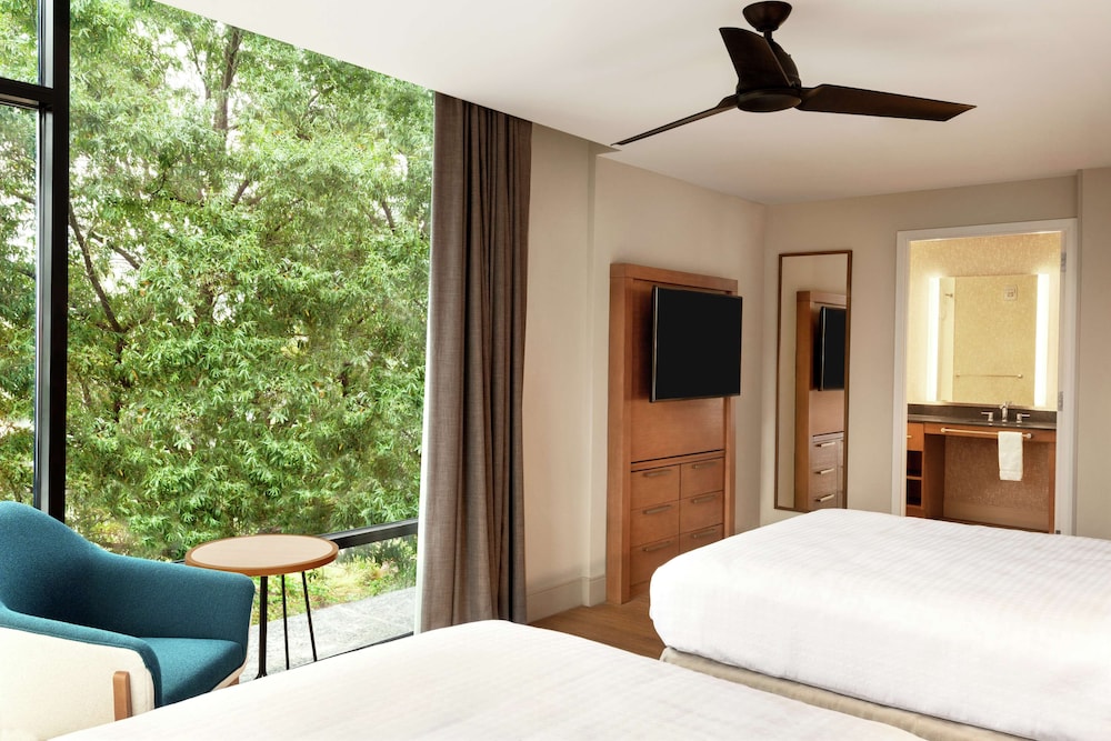Suite, 2 Queen Beds, Bay View, Accessible 2/3