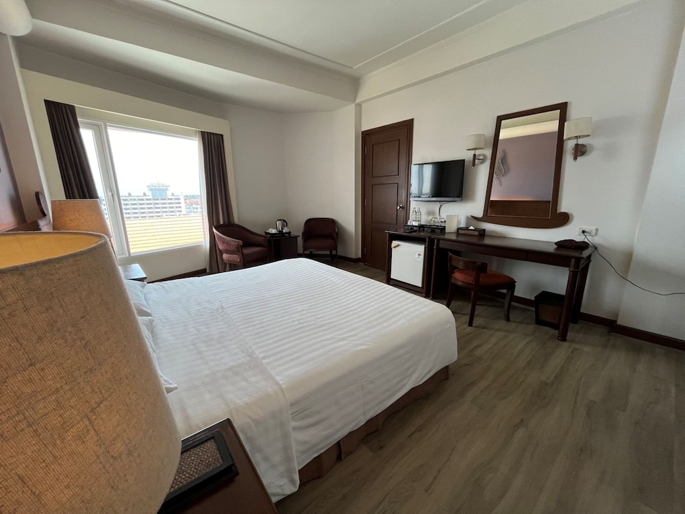 Krungsri River Hotel 13/50