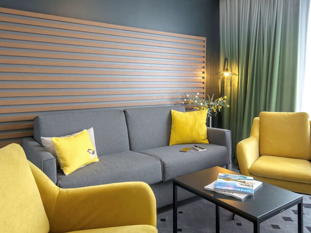 Mercure Hyeres Centre 43/73