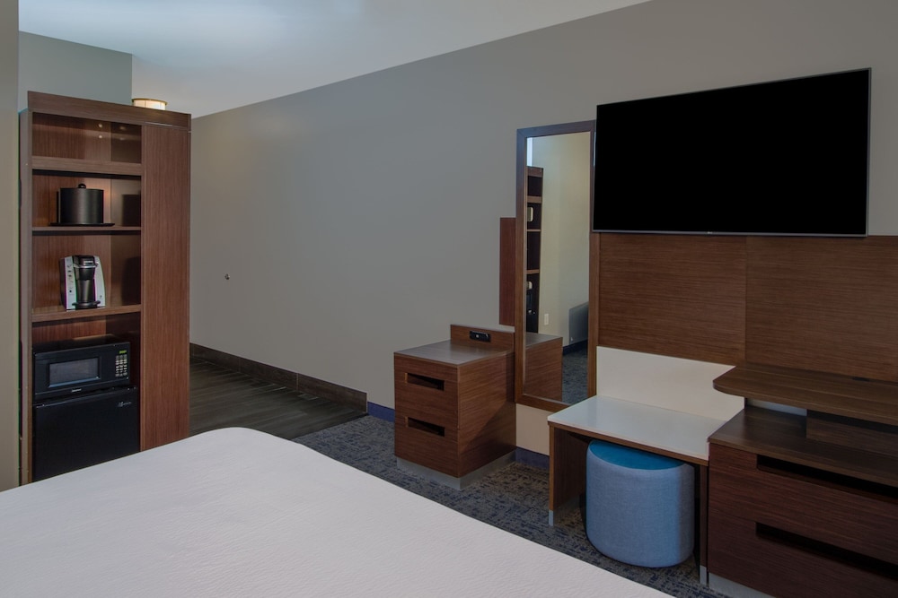 Fairfield Inn & Suites by Marriott Houston Katy 23/43