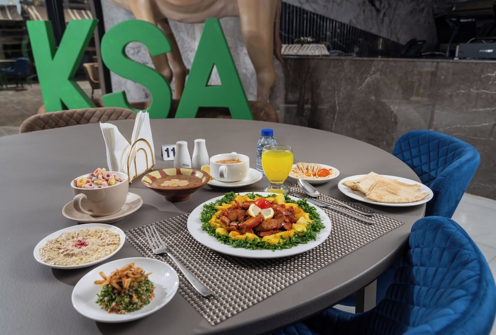 OYO 687 Sunday jeddah Hotel 44/60