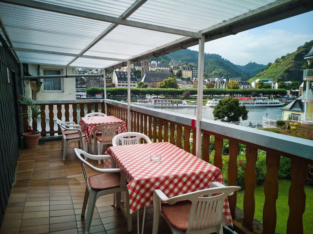 Hotel Haus Sonnschein 26/50