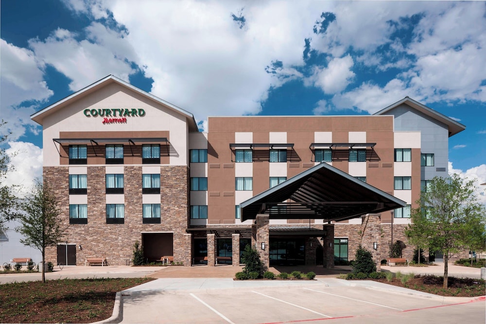 Courtyard Fort Worth At Alliance Town Center 6/70