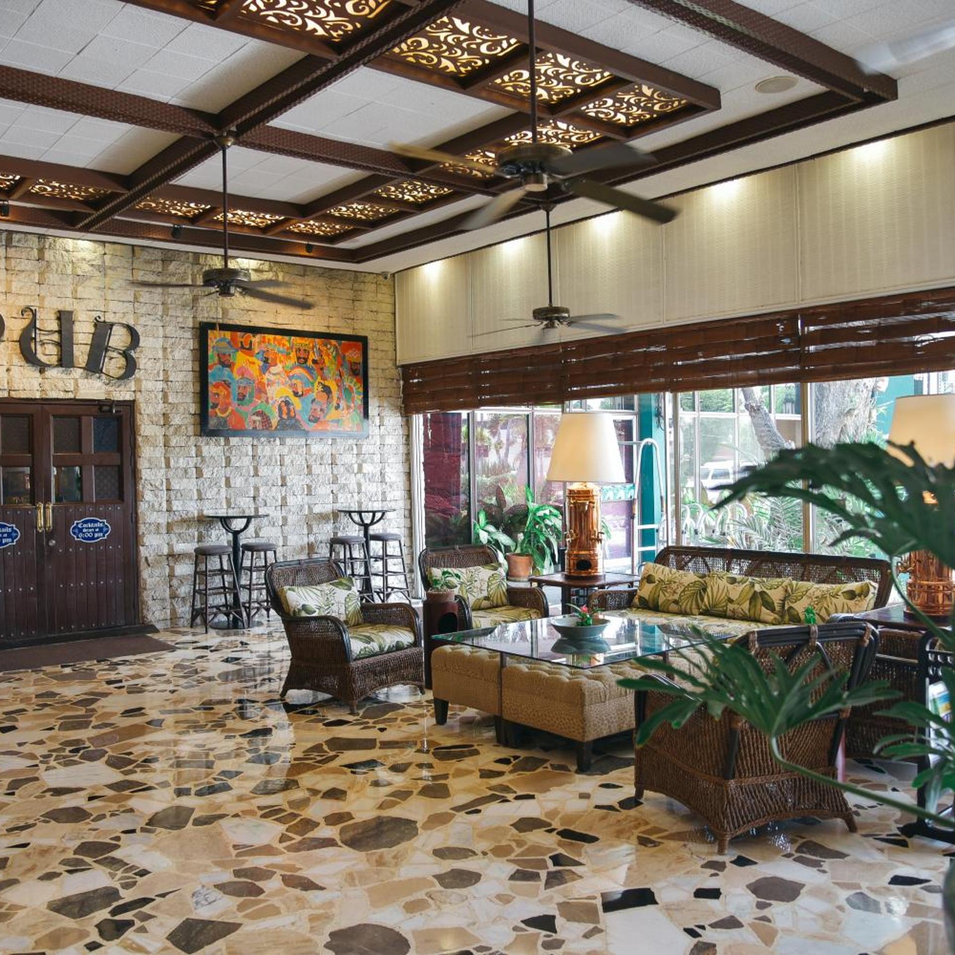 Oasis Hotel 32/39