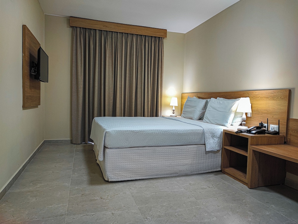Hotel Coral Beach 7/38