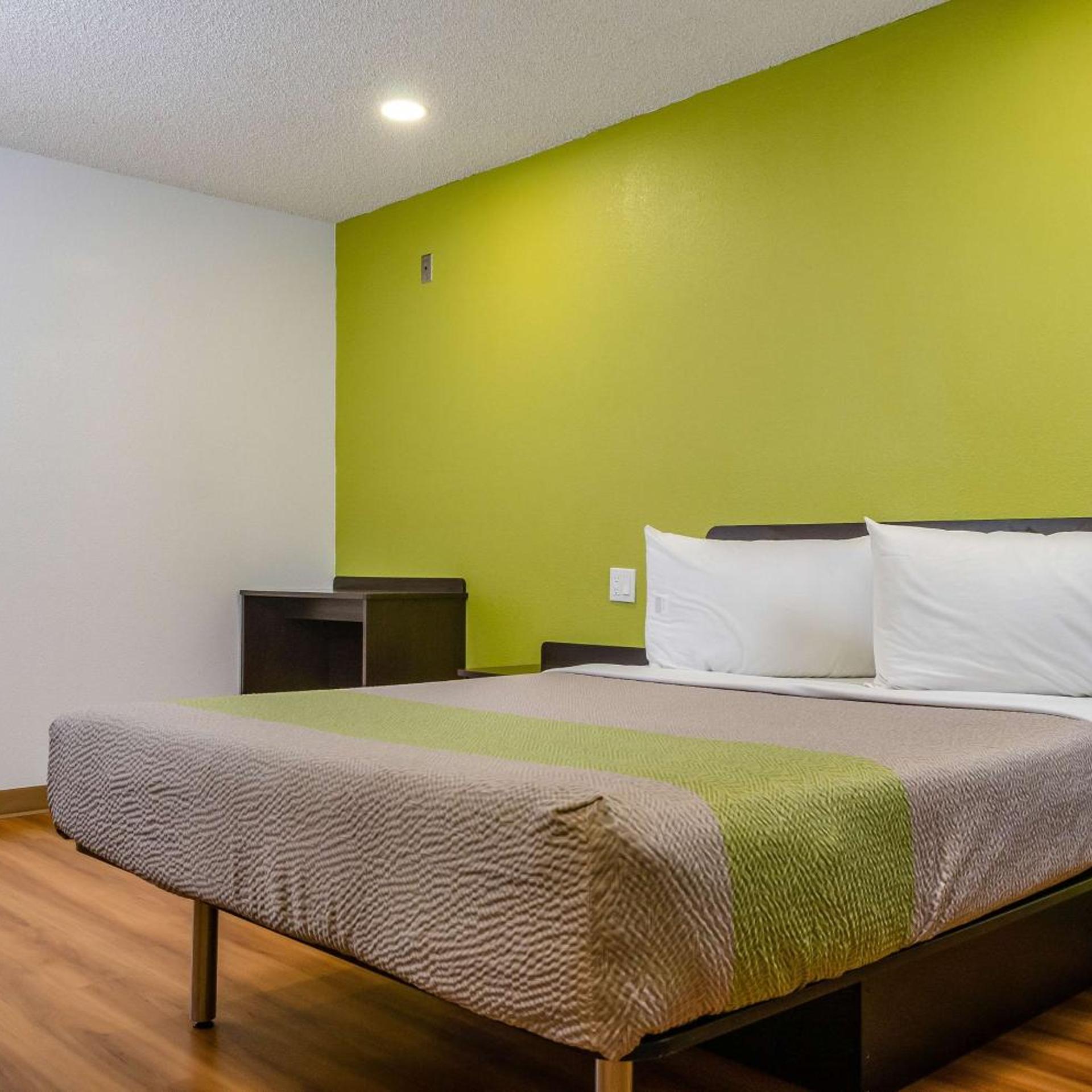 Superior, King Bed