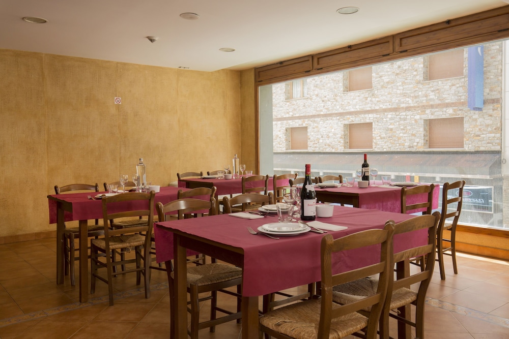 Catalunya Ski Hotel 16/28