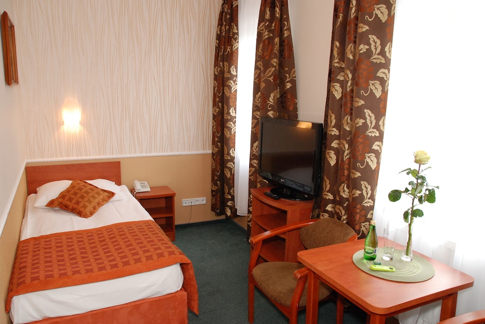 Hotel Topaz Poznan Centrum 30/65