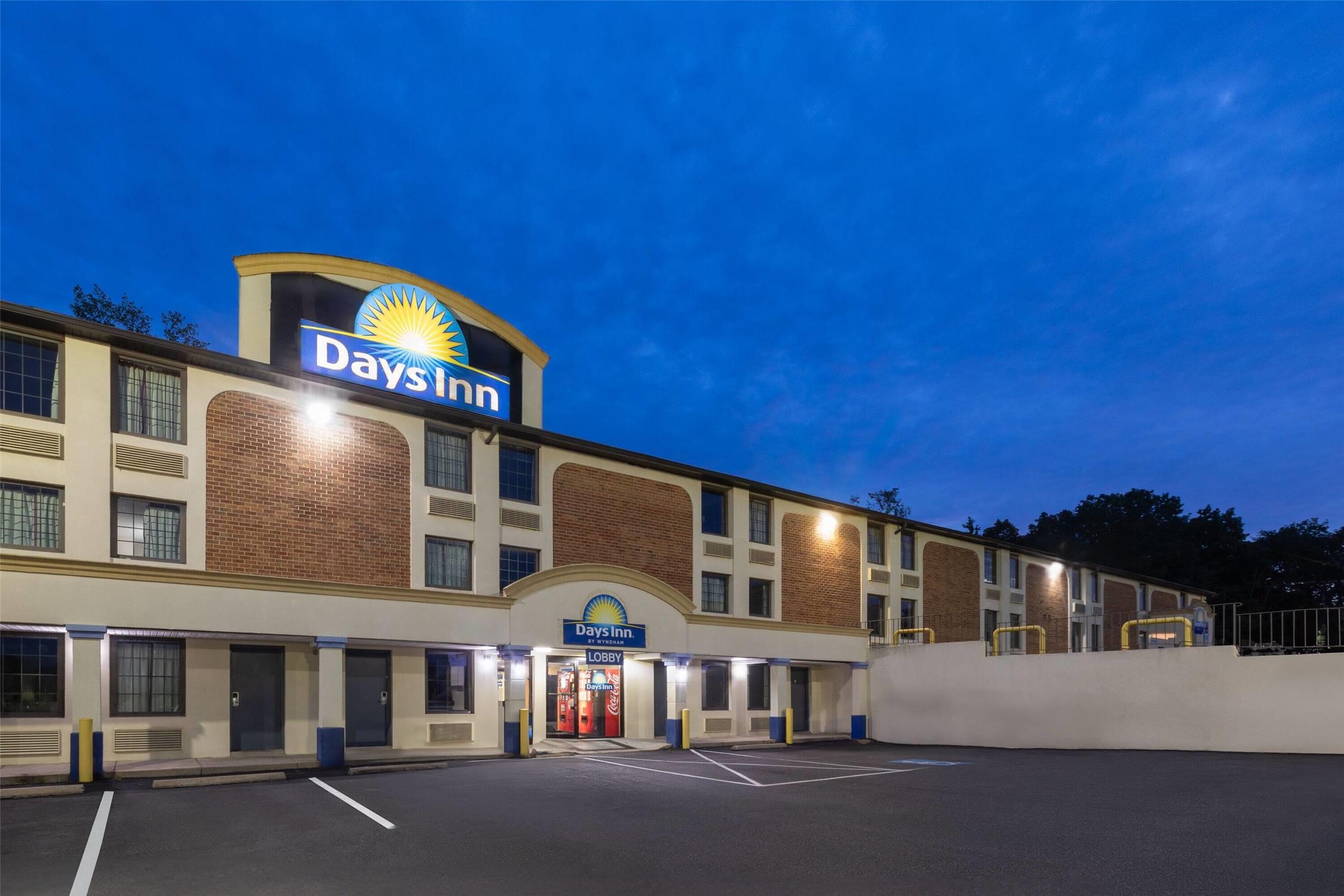 Days Inn by Wyndham Dumfries Quantico 4/18