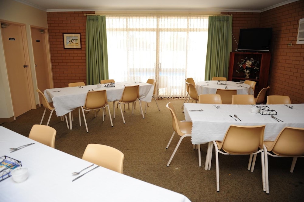 MILDURA PLAZA MOTOR INN 23/27