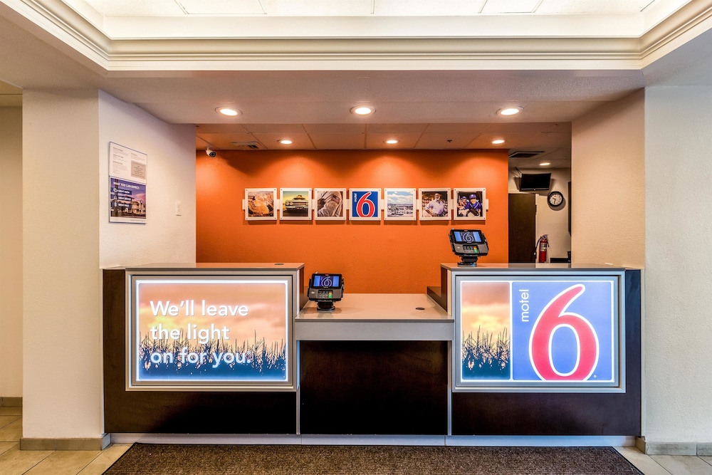 Motel6 West Des Moines, IA 9/52