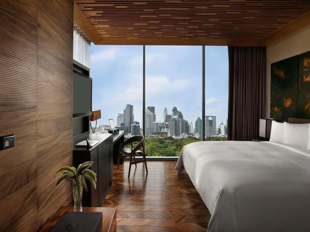1 Bedroom, Club, Suite, City or Park View
