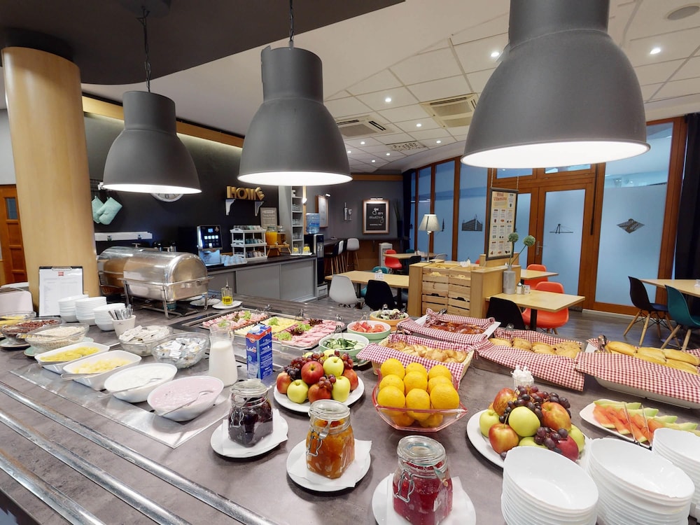 Ibis Bratislava Centrum Hotel 44/66