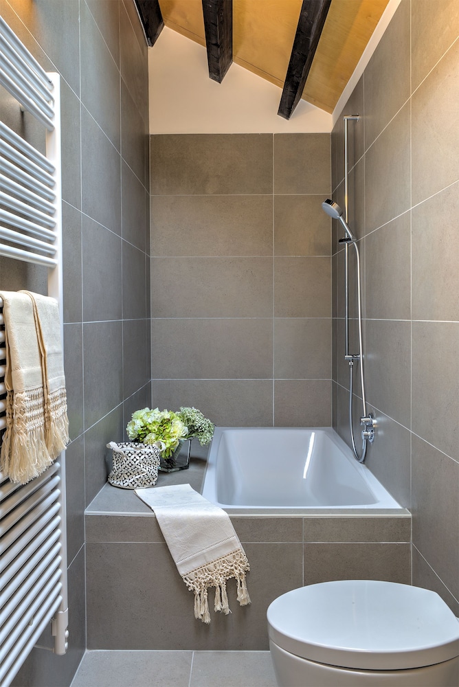Corte D'acqua 41/42