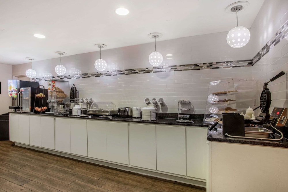 MainStay Suites Decatur River City 36/43
