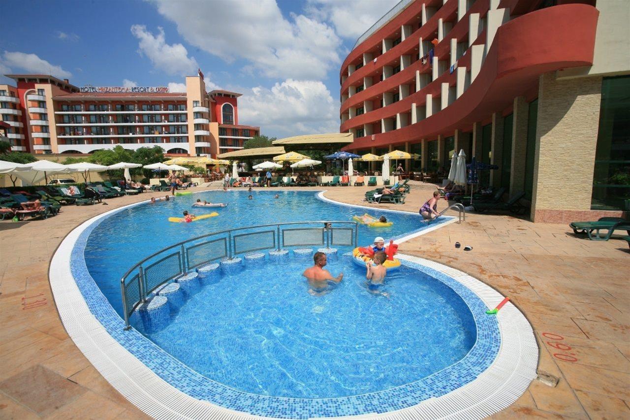 Mena Palace 27/35