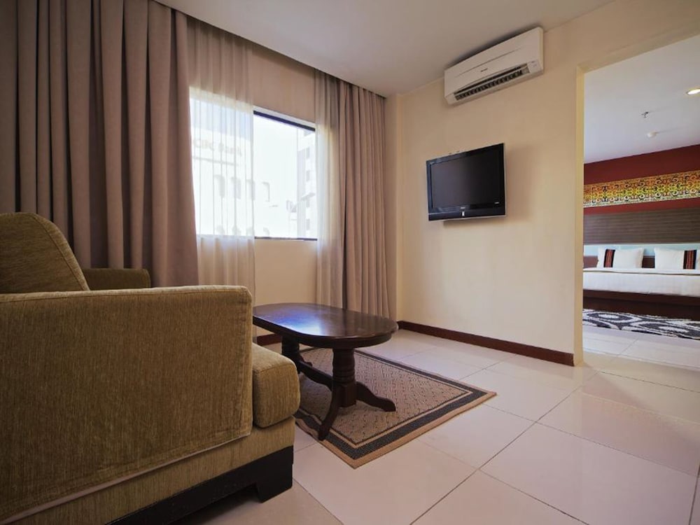 Kinabalu Daya Hotel 51/72