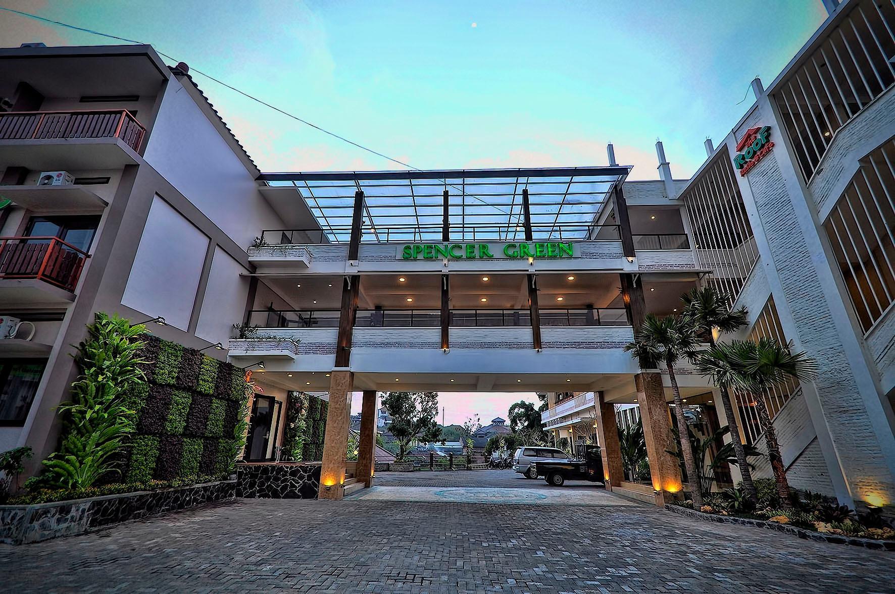 Spencer Green Hotel 9/40