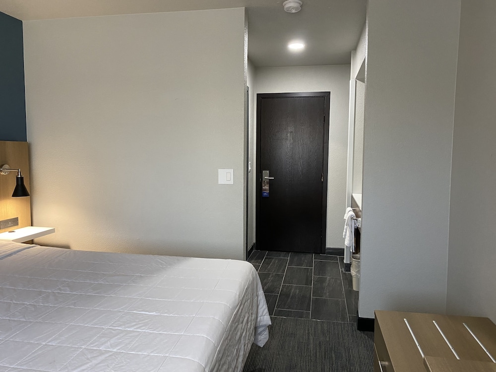 Quality Inn Portland Airport PDX OR 9/34