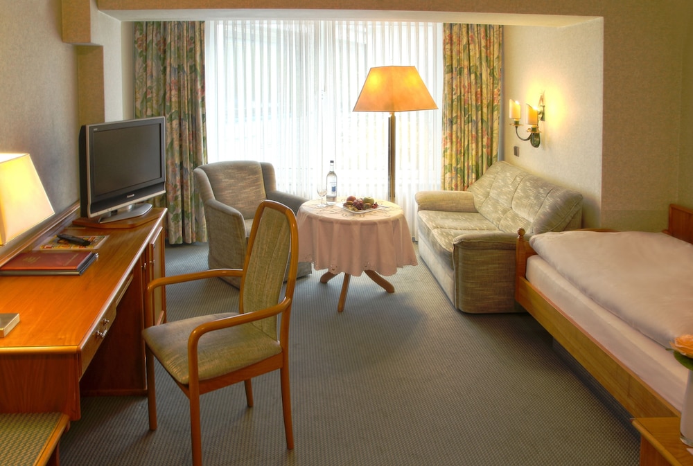 RUTERS PARKHOTEL 37/50