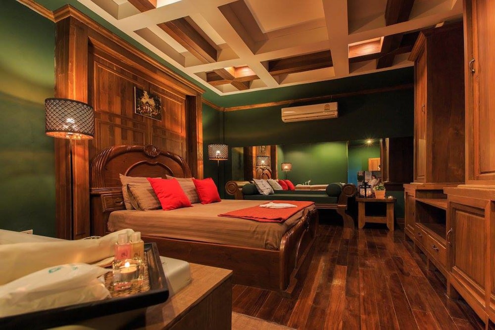 S48 Hotel 34/75