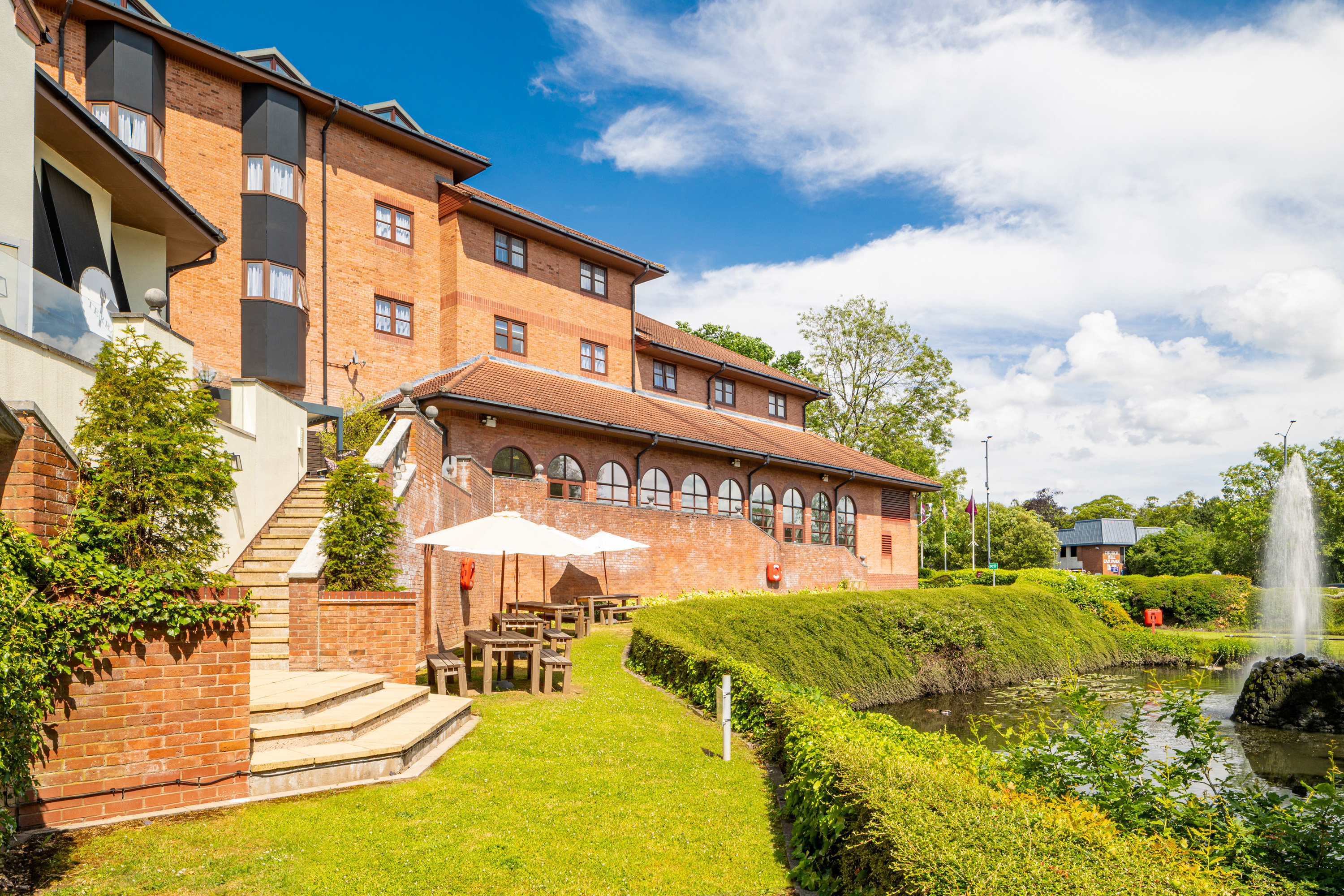 Crowne Plaza Solihull 61/65