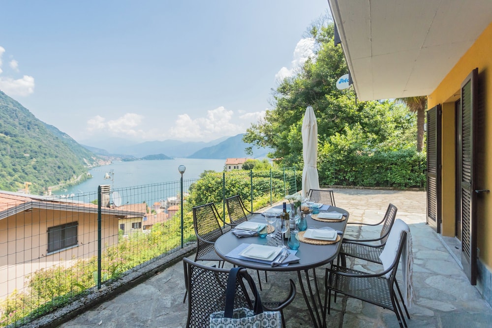 Harmony on the Lake by Rent all Como 36/42