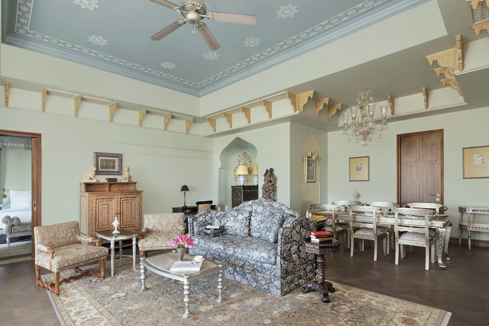 Raffles Jaipur 11/93