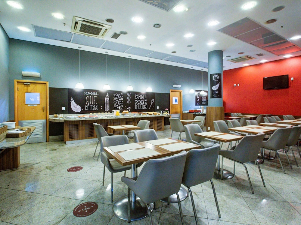 Ibis Vitoria Praia De Camburi 34/48