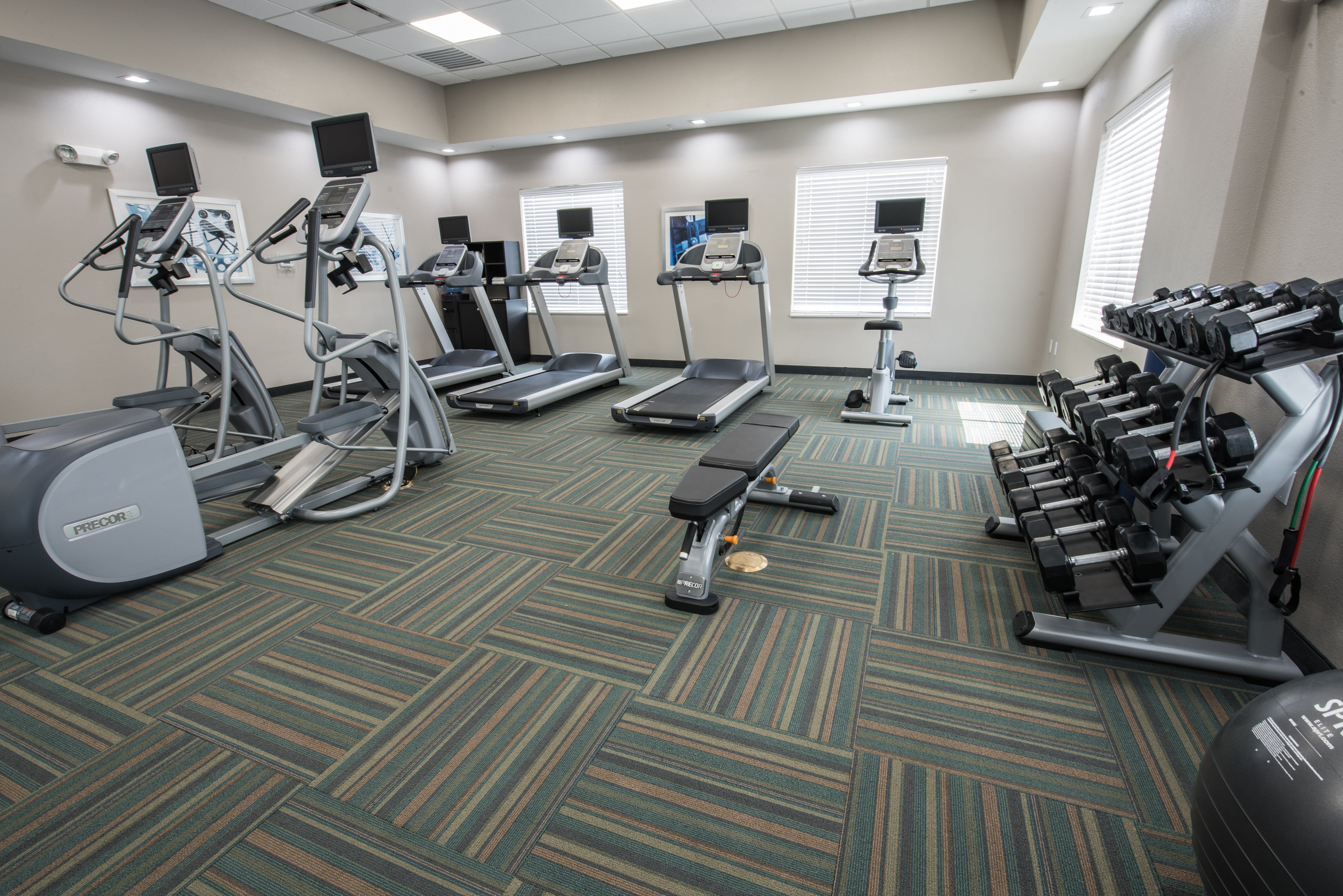 Holiday Inn Express Suites Houston Se Airport Area 36/71
