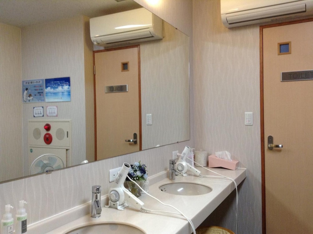 Matsumoto Tourist Hotel 11/54