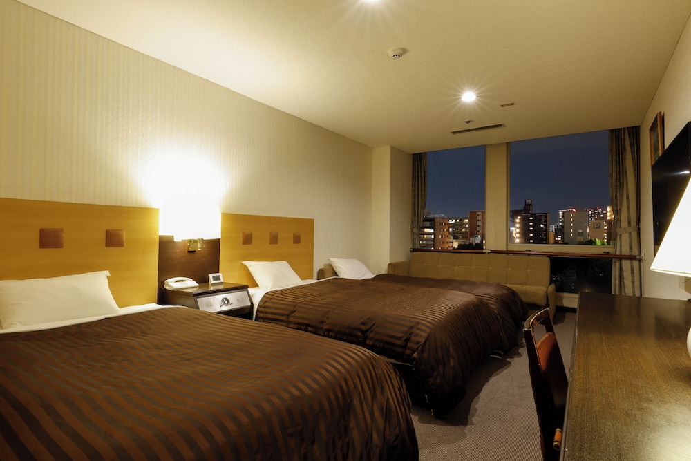 Osaka Castle Hotel 19/73
