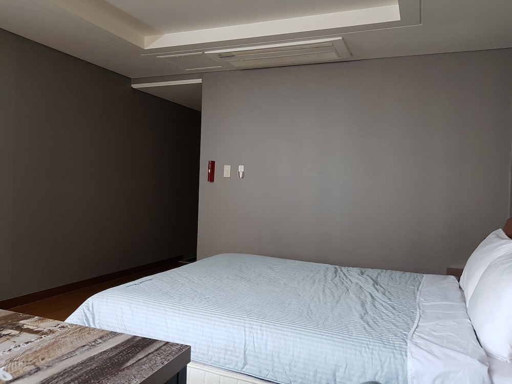 Sungsanpo Sky Hotel 14/34