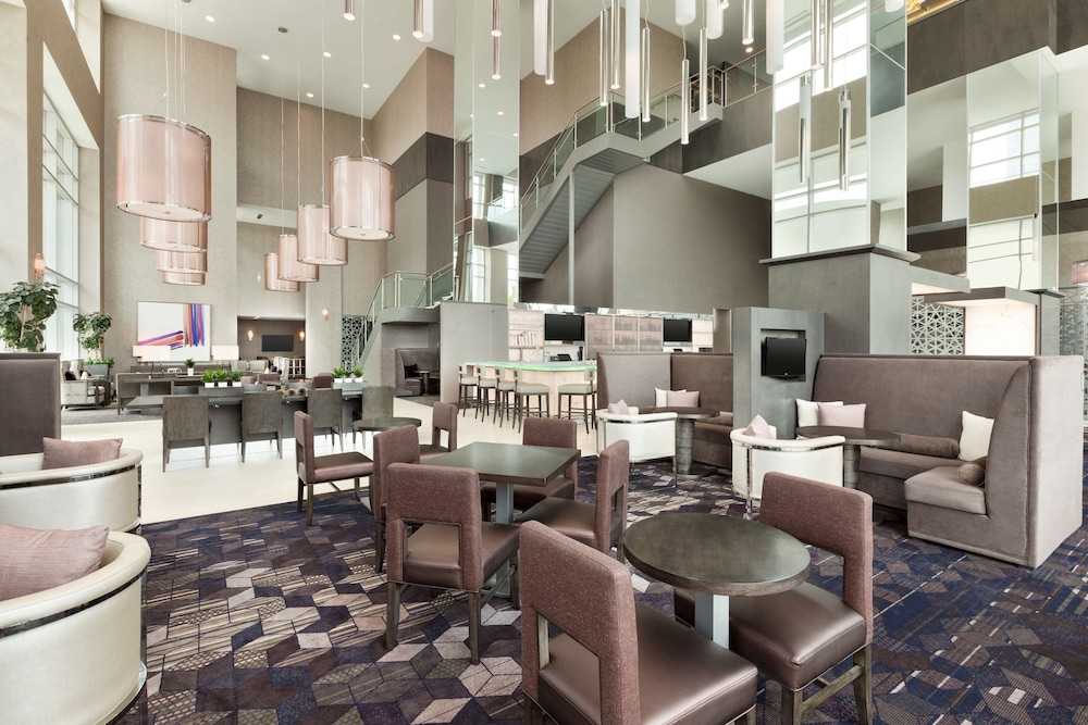 Embassy Suites By Hilton Charlotte Uptown 54/67