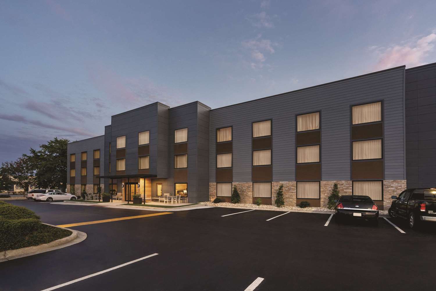 Country Inn & Suites by Radisson, Savannah Midtown, GA 38/39