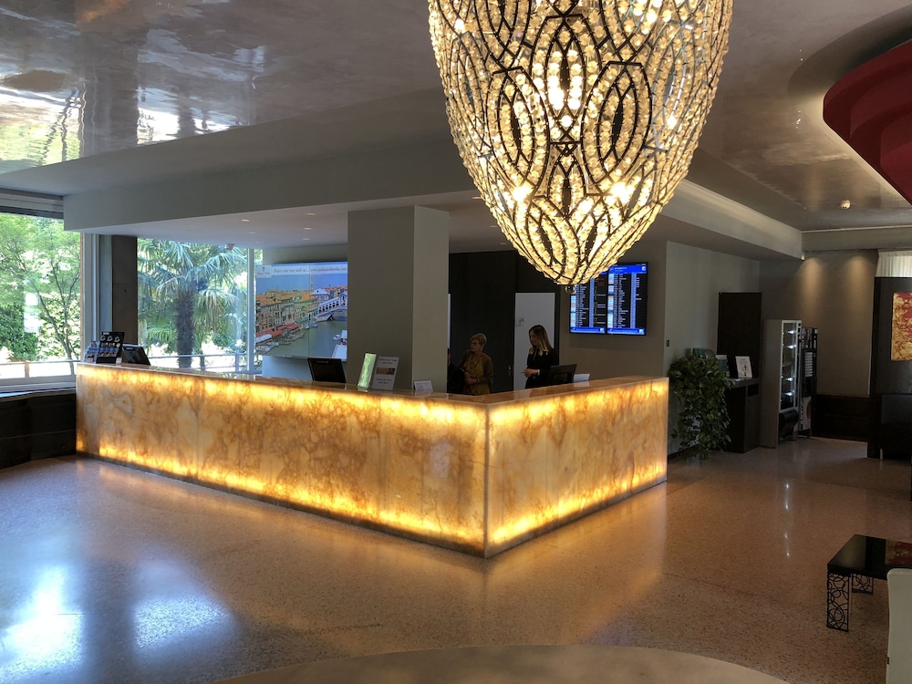 lobby